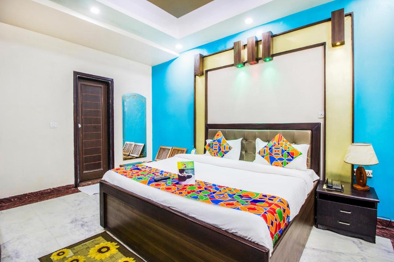 Fabhotel Plus Maniram Palace Агра Экстерьер фото