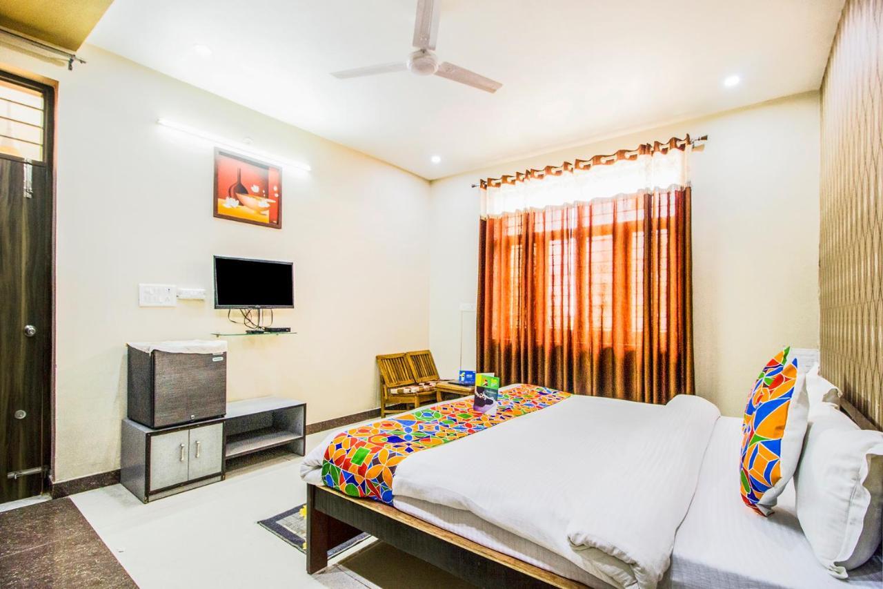 Fabhotel Plus Maniram Palace Агра Экстерьер фото
