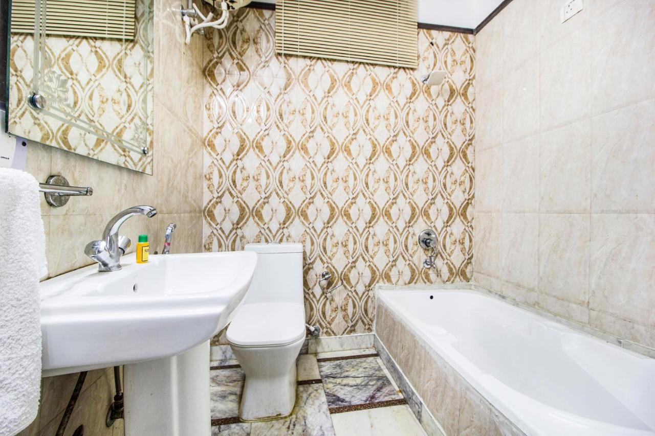 Fabhotel Plus Maniram Palace Агра Экстерьер фото