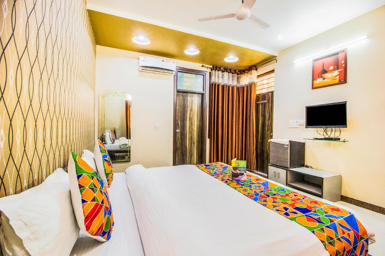 Fabhotel Plus Maniram Palace Агра Экстерьер фото