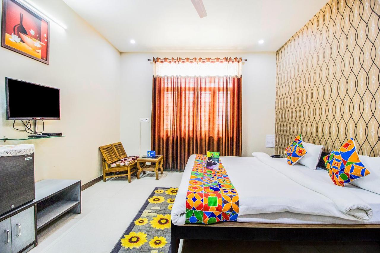 Fabhotel Plus Maniram Palace Агра Экстерьер фото